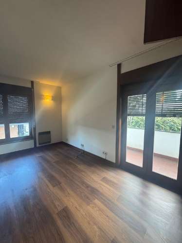 Moradia Independente para Arrendamento na Avenida da Boavista, Porto