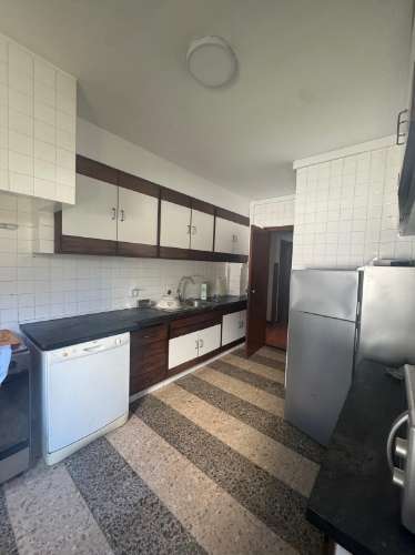 Moradia Independente para Arrendamento na Avenida da Boavista, Porto