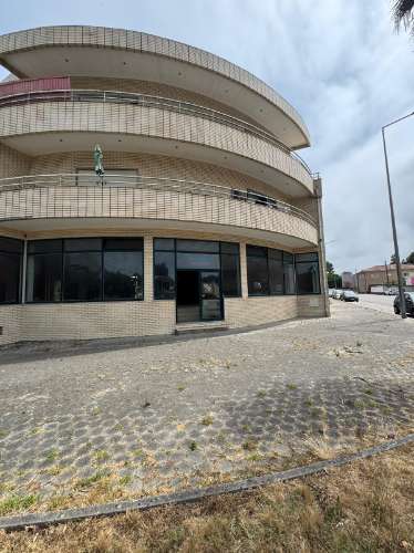 Loja de Excelência na Madalena - Vila Nova de Gaia