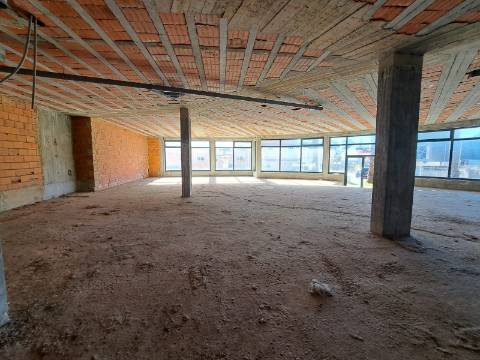 Loja de Excelência na Madalena - Vila Nova de Gaia