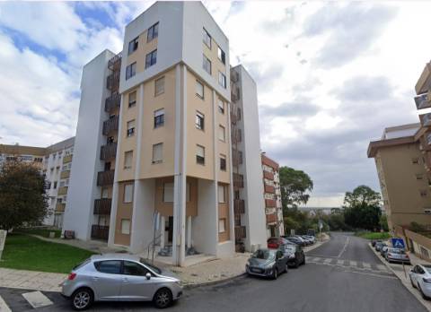Apartamento T4 com 2 Garagens Fechadas - Vila Franca de Xira (Alverca do Ribatejo)