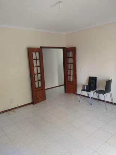 Apartamento T4 com 2 Garagens Fechadas - Vila Franca de Xira (Alverca do Ribatejo)