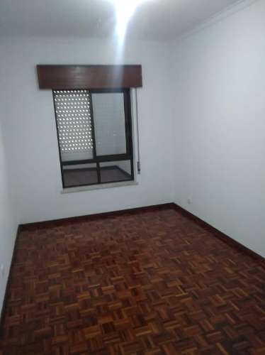 Apartamento T4 com 2 Garagens Fechadas - Vila Franca de Xira (Alverca do Ribatejo)