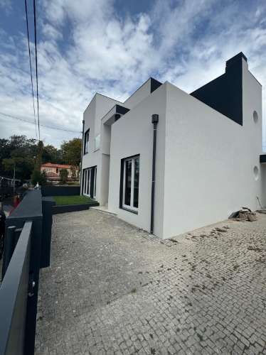 Moradia T3 Renovada perto da praia - Arcozelo para arrendamento