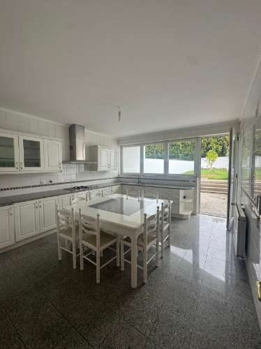 Moradia T3 Renovada perto da praia - Arcozelo para arrendamento