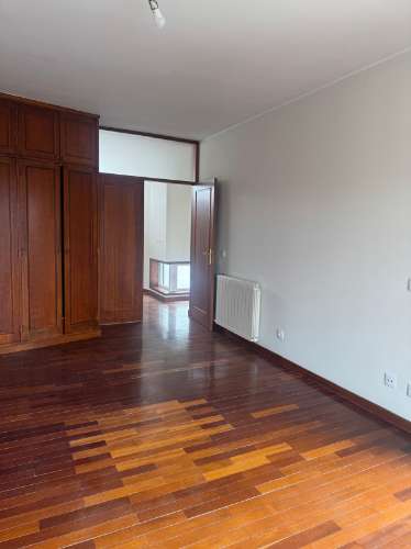 Moradia T3 Renovada perto da praia - Arcozelo para arrendamento