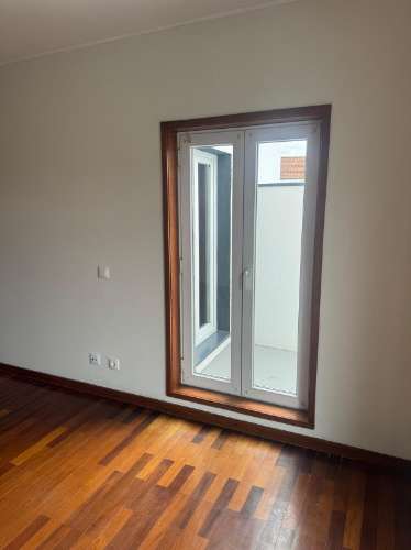 Moradia T3 Renovada perto da praia - Arcozelo para arrendamento