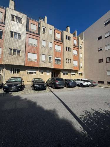 Apartamento T2 com terraço e churrasqueira - Mafamude, Vila Nova de Gaia