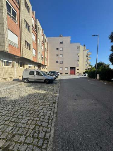 Apartamento T2 com terraço e churrasqueira - Mafamude, Vila Nova de Gaia
