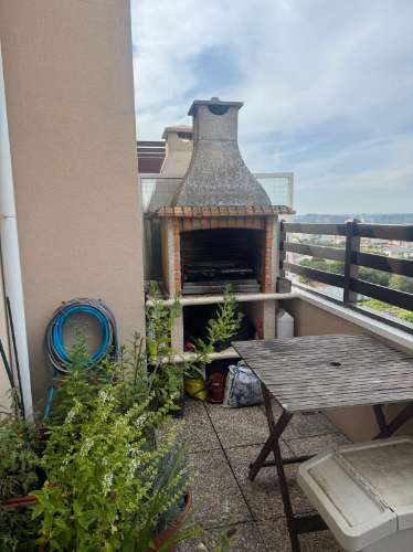 Apartamento T3 com Terraço - Perto da Praia