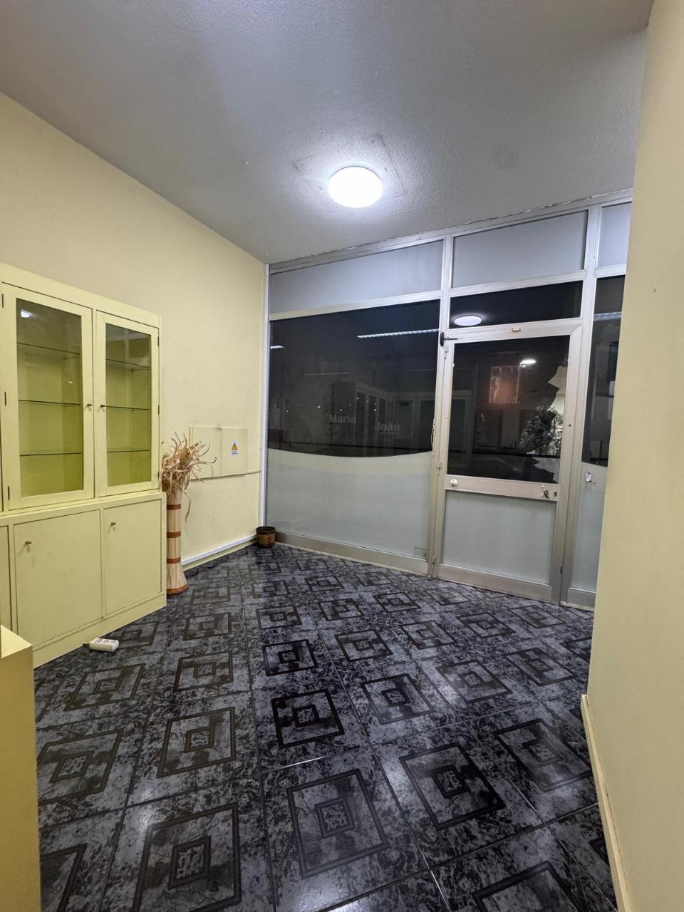 Espaço Comercial à Venda em Localização Privilegiada