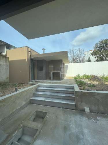 Moradia T3 de 3 frentes | Classe Energética A | Em fase final de construção