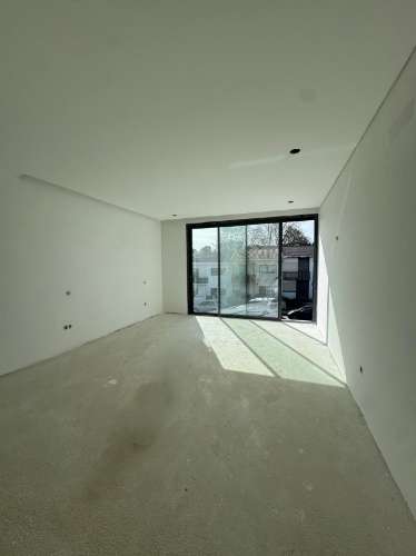 Moradia T3 de 3 frentes | Classe Energética A | Em fase final de construção