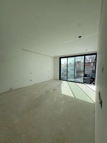 Moradia T3 de 3 frentes | Classe Energética A | Em fase final de construção