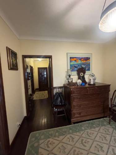 Moradia T4 com garagem para 2 carros, salão e jardim | Valbom - Gondomar