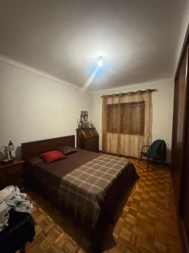 Moradia T4 com garagem para 2 carros, salão e jardim | Valbom - Gondomar