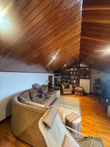 Moradia T4 com garagem para 2 carros, salão e jardim | Valbom - Gondomar