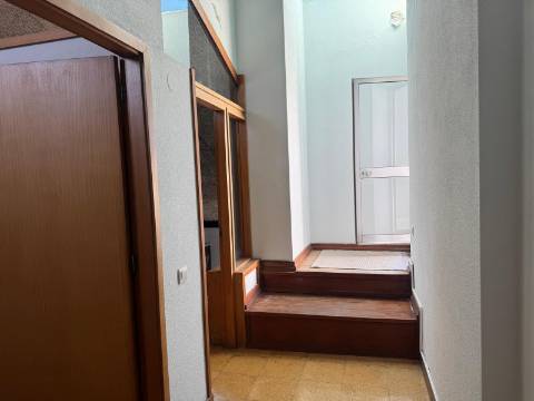 Duplex T3 com terraço e vistas de rio - Praça das Flores, Porto