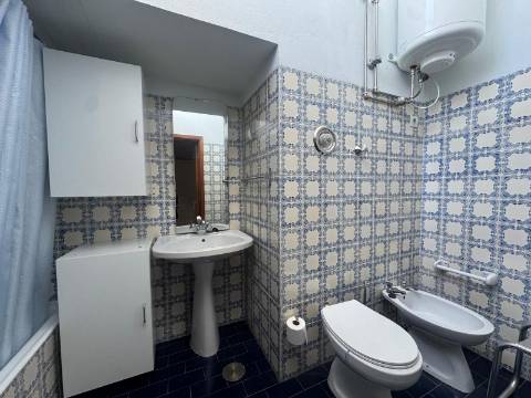 Duplex T3 com terraço e vistas de rio - Praça das Flores, Porto