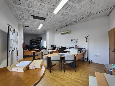 Moradia isolada, 434m², Sanfins - Santa Maria da Feira