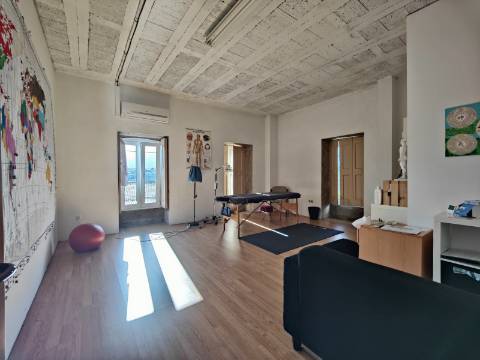 Moradia isolada, 434m², Sanfins - Santa Maria da Feira