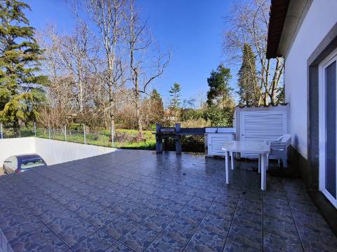 Moradia isolada, 434m², Sanfins - Santa Maria da Feira