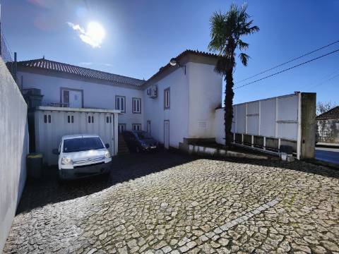 Moradia isolada, 434m², Sanfins - Santa Maria da Feira