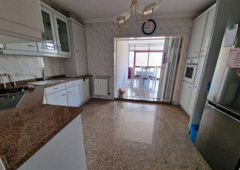 Moradia t2 em zona residencial muito requisitada