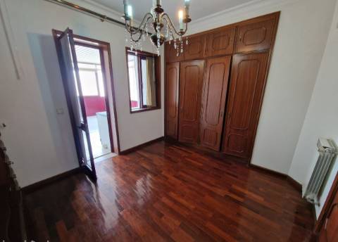 Moradia t2 em zona residencial muito requisitada