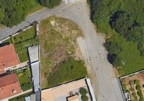 Lote de Terreno Construção Moradia Geminada - Arrifana