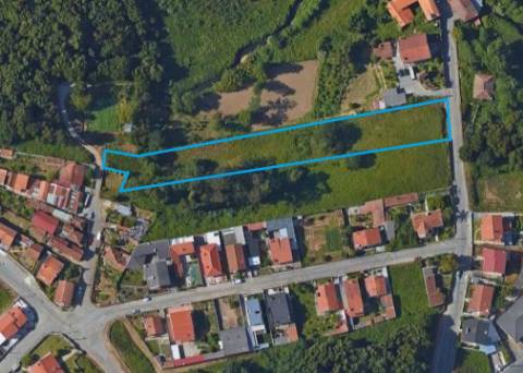 Terreno com viabilidade de construção, Paços de Brandão