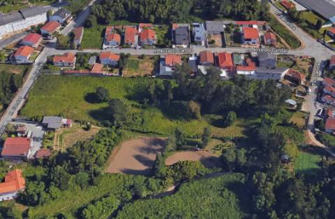 Terreno com viabilidade de construção, Paços de Brandão