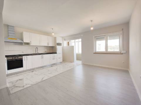 Apartamento T3 Remodelado, São João da Madeira