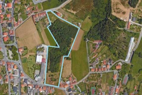 Terreno Urbano com 24589m2