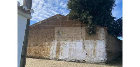 Terreno Murado com 958 m² - Excelente Oportunidade - Moreanes / Santana de Cambas / Mértola