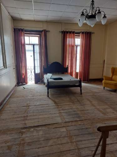 Moradia Ampla para Recuperar- Centro de Ferreira do Alentejo