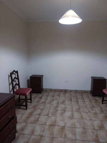 Moradia Ampla para Recuperar- Centro de Ferreira do Alentejo