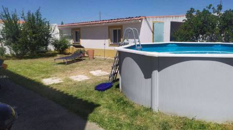 Magnífica Moradia T4 com Quintal - Vale de Vargo (Serpa)