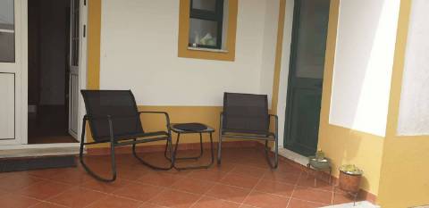 Magnífica Moradia T4 com Quintal - Vale de Vargo (Serpa)