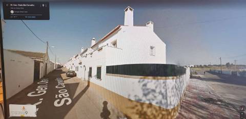 Magnífica Moradia T4 com Quintal - Vale de Vargo (Serpa)