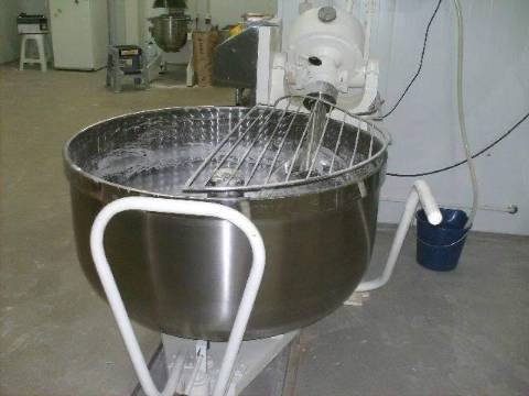 Armazém industrial - PADARIA em Vila Nova de São Bento