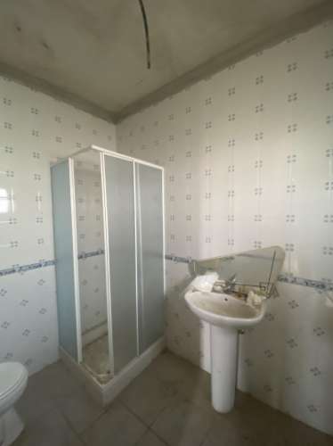 Armazém em Zona de Atividades Económicas - Vila Nova de São Bento