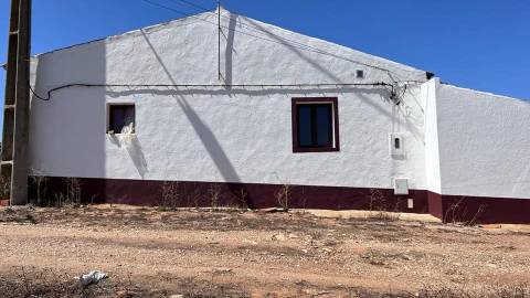 Moradia Rústica na zona de Serpa - 1,5 hectares - 80.000€