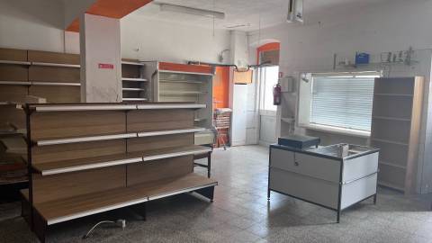 Espaço Comercial - área de 51,3 m² e alvará de comércio e serviços