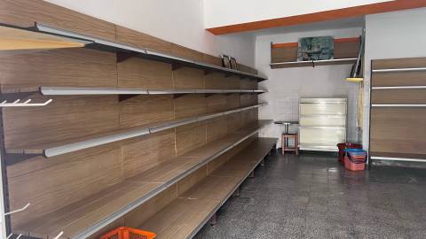 Espaço Comercial - área de 51,3 m² e alvará de comércio e serviços