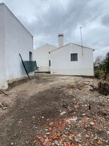 Vivenda em Vale de Vargo