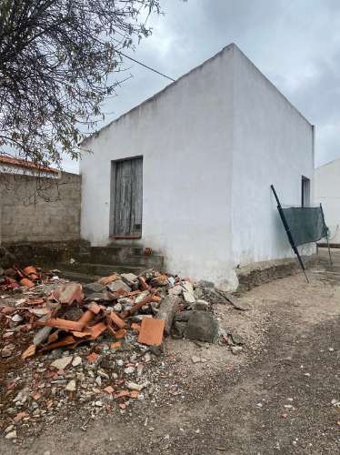 Vivenda em Vale de Vargo