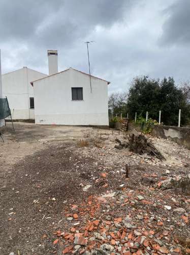 Vivenda em Vale de Vargo