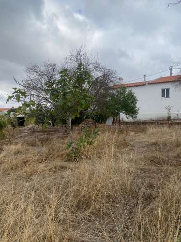 Vivenda em Vale de Vargo