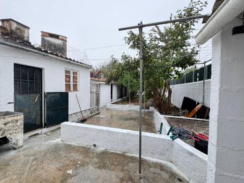 Moradia T5 zona de Monforte - recentemente remodelada